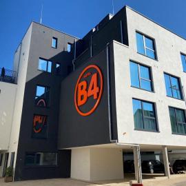 Hotel B4,位于拉恩河畔林堡的酒店