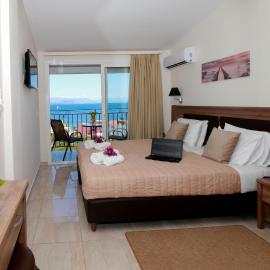 Hotel Yannis Corfu，位于阿普索斯的酒店