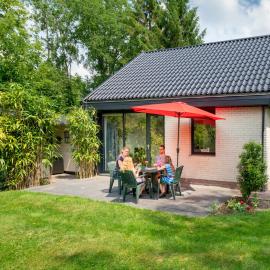 Vakantiepark Bosmeer Friesland，位于Noordwolde的酒店