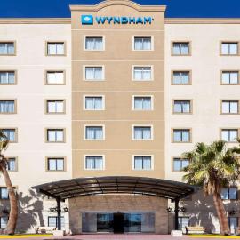 Wyndham Torreon,位于托雷翁的酒店