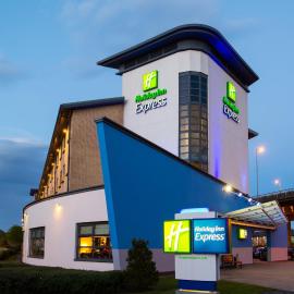 Holiday Inn Express Glasgow Airport by IHG，位于佩斯利的酒店