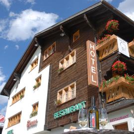 Hotel Tenne，位于雷金根的酒店