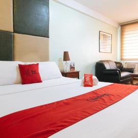 RedDoorz at Timog Avenue Quezon City，位于马尼拉的酒店