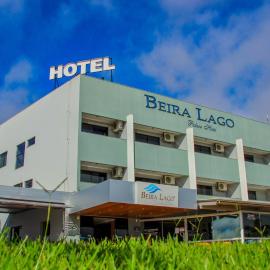Beira Lago Palace Hotel，位于Morrinhos的酒店