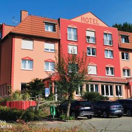 Meister BÄR HOTEL Wettiner Hof，位于格劳豪的酒店