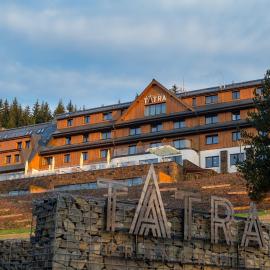 Grandhotel Tatra，位于大卡尔洛维采的酒店