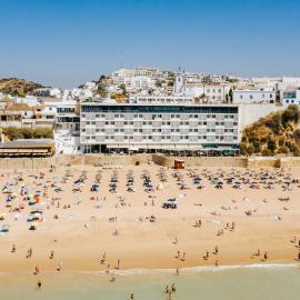 Hotel Sol e Mar Albufeira - Adults Only，位于阿尔布费拉的酒店