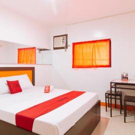 RedDoorz @ EL Runway Hotel Bulacan，位于Bulakan的酒店