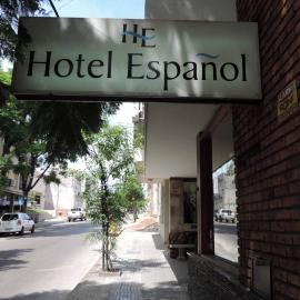 Hotel Español Salto，位于萨尔托的酒店