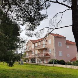 Ruzica Apartments，位于米尔希的酒店