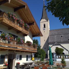Mesnerwirt，位于Neukirchen am Teisenberg的酒店