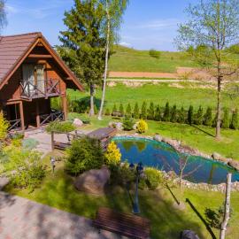 Rustic private Cabin in woods w/ Sauna & Pool，位于维尔纽斯的酒店