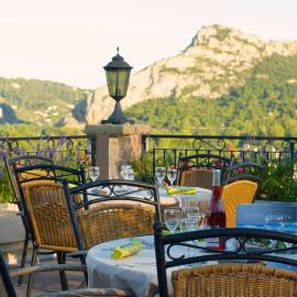 Logis Hotel Restaurant La Porte des Cévennes，位于昂迪兹的酒店