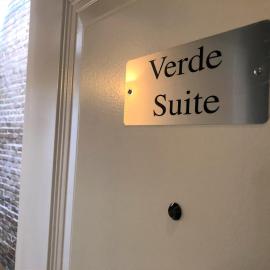 Suites at 249，位于库尔佩珀的酒店