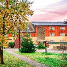 Ferienhotel Goldhübel，位于诺伊豪森的酒店