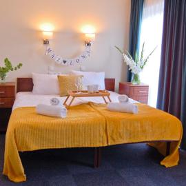 Hotel Przy Solankach,位于格鲁德柴兹的酒店