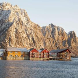 Scandic Svolvær，位于斯沃尔韦尔的酒店
