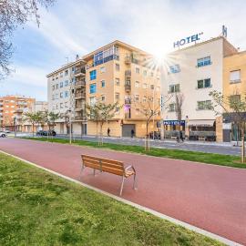 Marinada Cambrils，位于坎布里尔斯的酒店