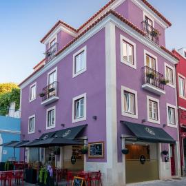 Vista Lisboa Guest Apartments，位于阿尔马达的酒店