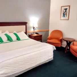 GuestHouse Inn Enumclaw，位于伊纳姆克洛的酒店