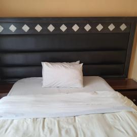 Miami guest house,位于弗里尼欣的酒店