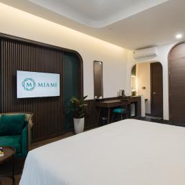 Khách sạn gần biển Miami Tuy Hoà Phú Yên，位于莲三的酒店