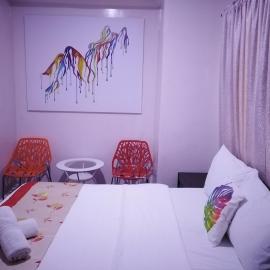 HalfWay House Hostel Mactan Cebu Airport，位于麦克坦的酒店