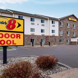 Super 8 by Wyndham Sioux Falls，位于苏福尔斯的酒店