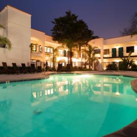 Oxford Suites Pismo Beach,位于皮斯莫比奇的酒店