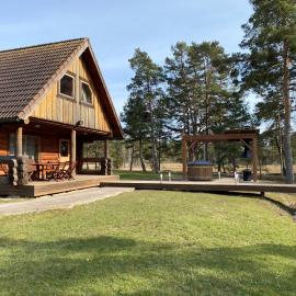 Soosaare Holiday House，位于Nasva的酒店
