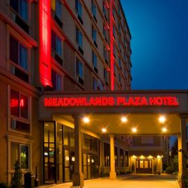 Meadowlands Plaza Hotel，位于锡考克斯的酒店