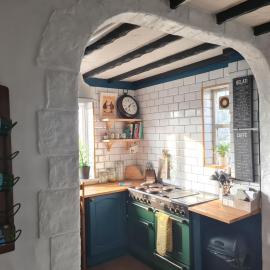 Old Road Cottage Pet Friendly Outdoors Beaches，位于尼思的酒店