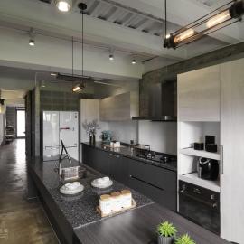 Eighteen Homestay，位于员山乡的酒店