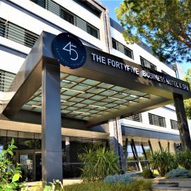 The Fortyfive Business Hotel & Spa，位于马尼萨的酒店
