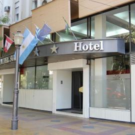 Hotel Puerta del Sol,位于门多萨的酒店
