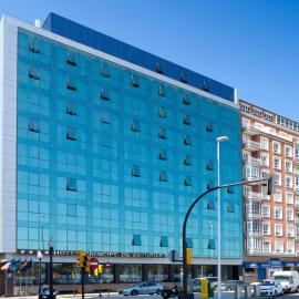 Hotel Príncipe de Asturias，位于希洪的酒店