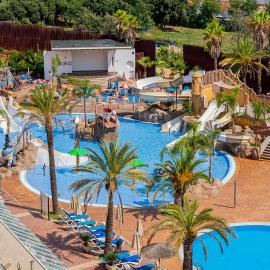 Costa Encantada Suites & Resort，位于罗列特海岸的酒店
