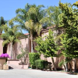 Estancia Inn，位于特卡特的酒店