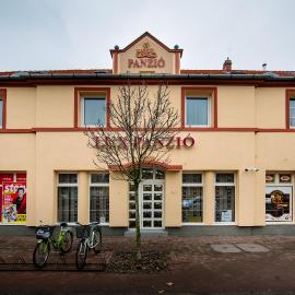 Lux Panzió，位于索尔沃什的酒店