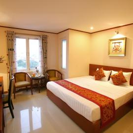 Hotel Phương Anh,位于Phù Cát的酒店