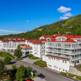 Dr. Holms Hotel，位于耶卢的酒店