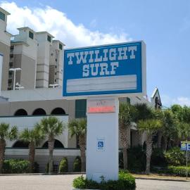 Oceanfront Twilight Surf Hotel，位于默特尔比奇的酒店