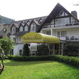 Park Hotel am Schloss，位于埃特灵恩的酒店