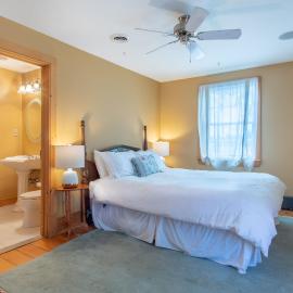 Emilyville Inn，位于Campbellford的酒店