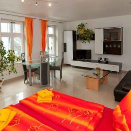 Hotel Am Müritzhafen garni，位于瓦伦的酒店