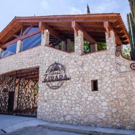 Zidada Hotel and Chalets，位于贝纳尔的酒店
