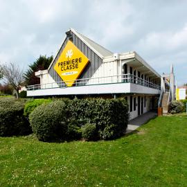 Premiere Classe Roanne Perreux，位于佩勒的酒店