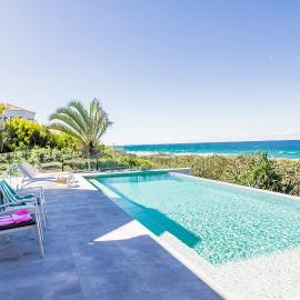 Castaways Beach Escape，位于日出海滩的酒店