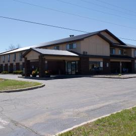 AmeriVu Inn and Suites Shawano WI,位于Shawano的酒店
