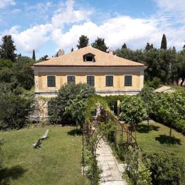 Villa Kefalomandouko，位于科孚镇的酒店